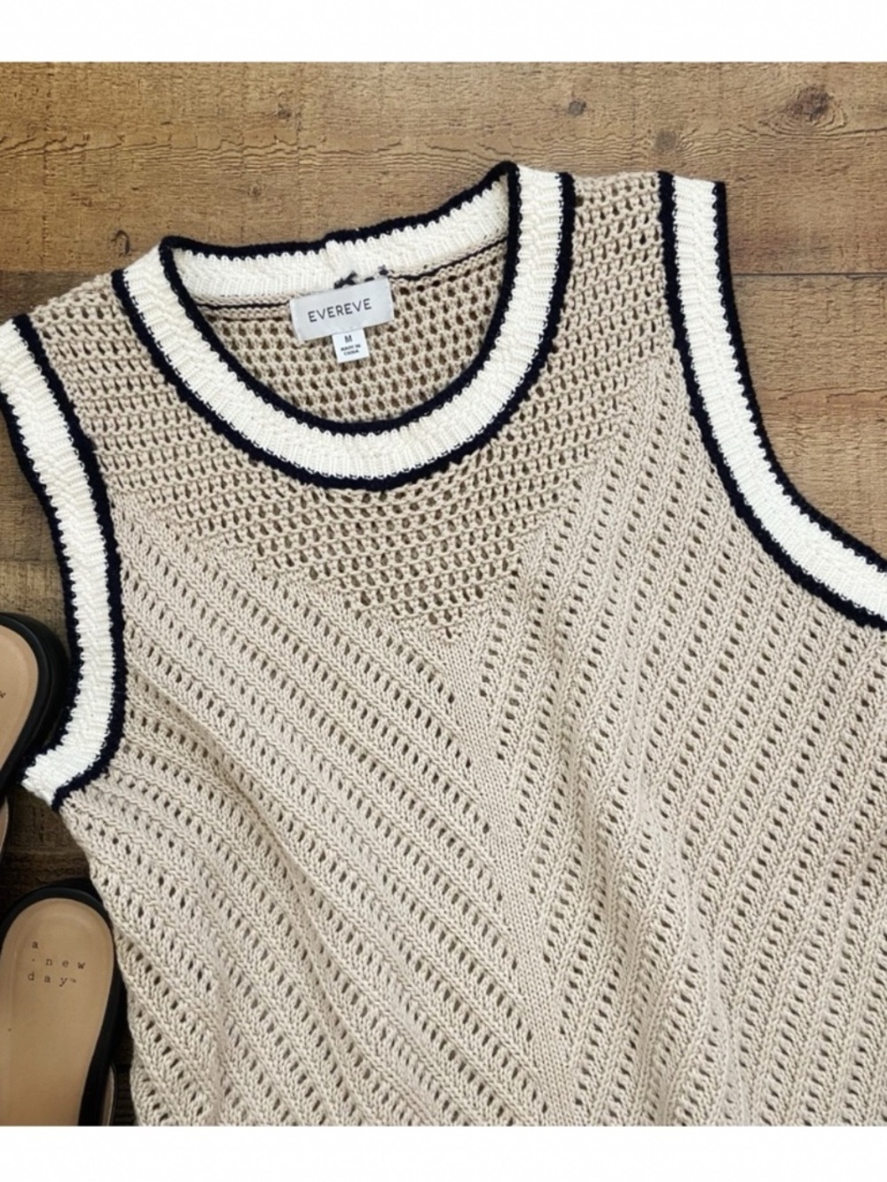 Evereve Cream Knit Tank with Navy Contrast Trim - Picture 3 of 9